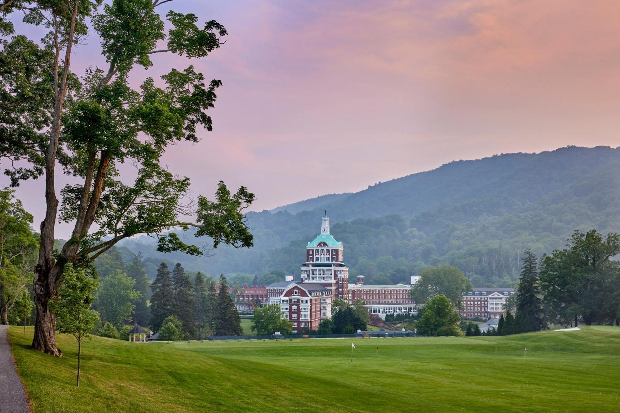 The Omni Homestead Resort & Spa Hot Springs Exterior photo