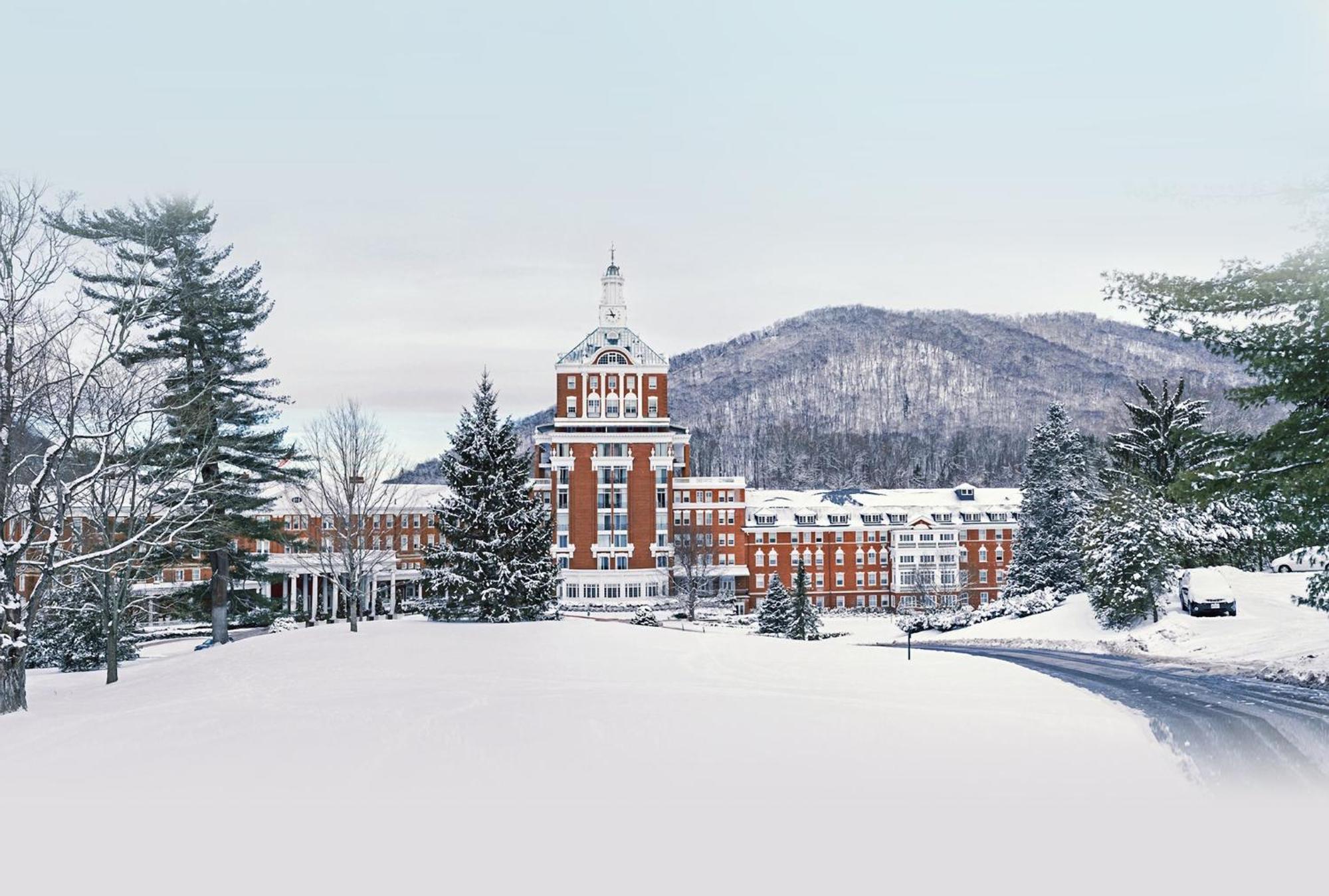 The Omni Homestead Resort & Spa Hot Springs Exterior photo
