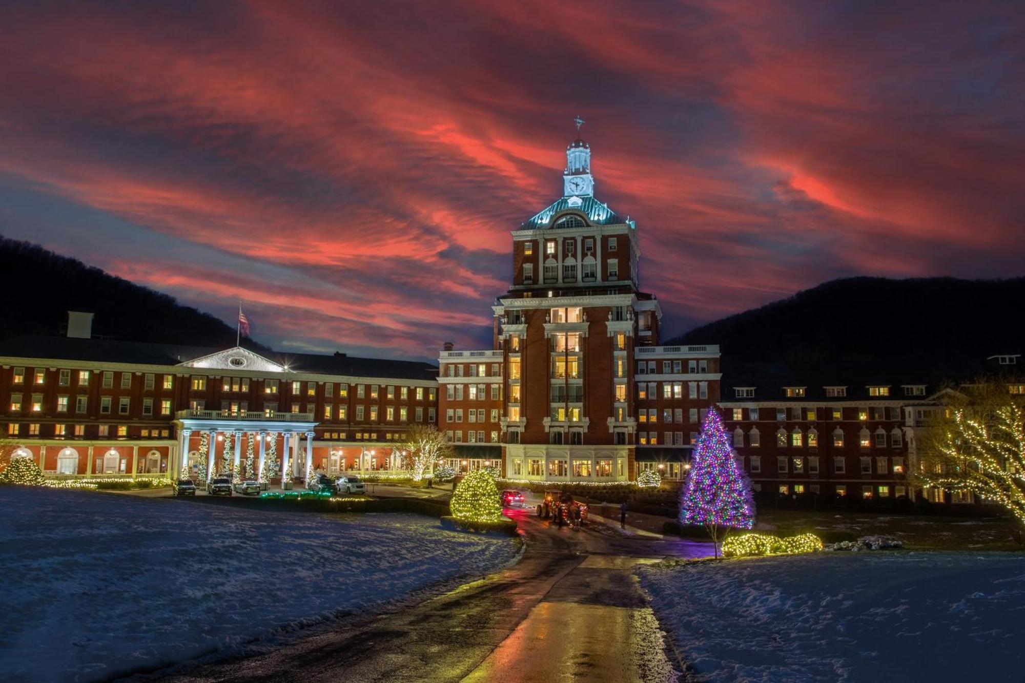 The Omni Homestead Resort & Spa Hot Springs Exterior photo